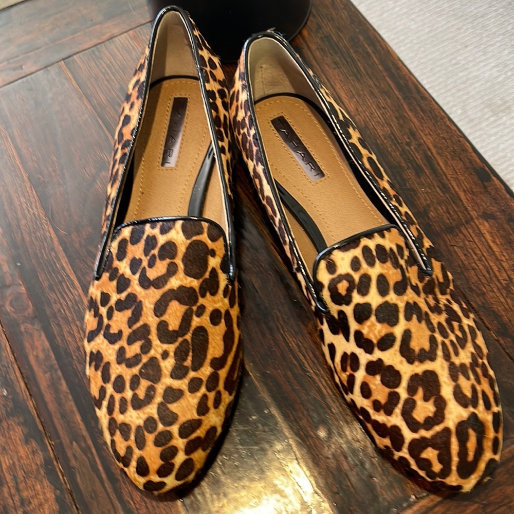 TAHARI - Leopard Loafer NWOT